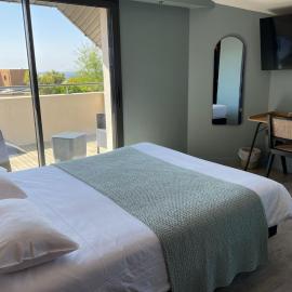 Logis Hôtel du Large，位于普卢贡韦兰的酒店