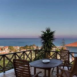 Villa Mitsa with stunning view on the Argassi hill