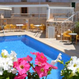 Hotel Vista Sol Cala Rajada，位于卡拉纳雅达的酒店