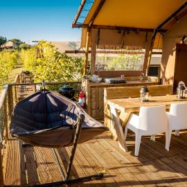 Lodge Holidays - Pian di Boccio，位于贝瓦尼亚的酒店