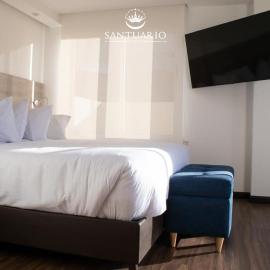 HOTEL SANTUARIO，位于通哈的酒店