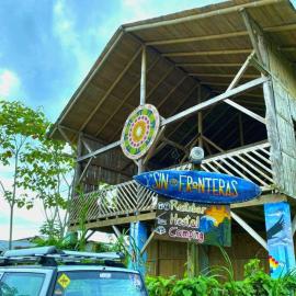 Hostal Camping Sin Fronteras Mompiche，位于莫姆皮切的酒店
