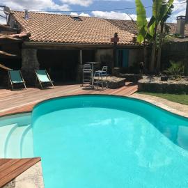 Guesthouse Simon Carretey SAUNA & SWIMMING-P, CALM，位于巴尔萨克的酒店