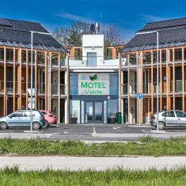Motel Verde，位于Schönau an der Triesting的酒店