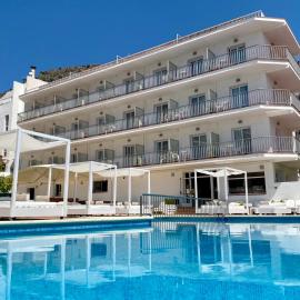Hotel Nereida，位于埃斯塔蒂特的酒店
