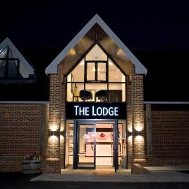 The Lodge at Kingswood,位于埃普瑟姆的酒店