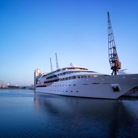 Sunborn London Yacht Hotel，位于伦敦的酒店