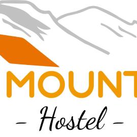 Big Mountain Hostel，位于瓦拉斯的酒店