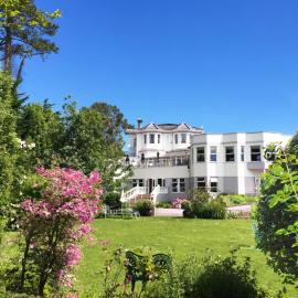 Abbey Sands Hotel，位于托基的酒店