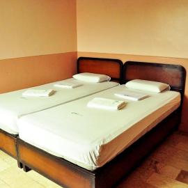 GV Hotel - Camiguin，位于曼巴豪的酒店