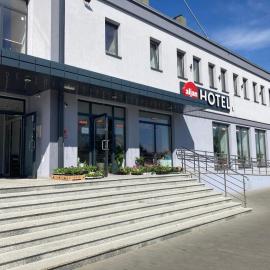 Hotel Aljan，位于Wiązownica的酒店