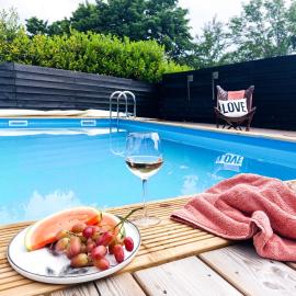 Luxe vakantiehuis Nova met zwembad，位于奥德多普的酒店