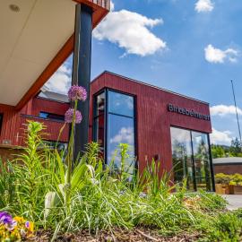Birkebeineren Hotel & Apartments，位于利勒哈默尔的酒店