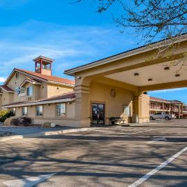 SureStay Hotel by Best Western Fernley,位于芬利的酒店