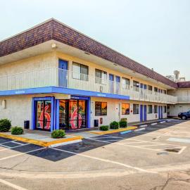 Motel 6 Saint George, UT，位于圣乔治的酒店