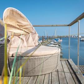 Hausboot Bosse，位于Burgstaaken的酒店