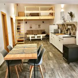 Casa Rural El Altillo，位于莱图尔的酒店