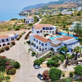 Venardos Hotel，位于阿齐亚·佩拉加·基西拉的酒店