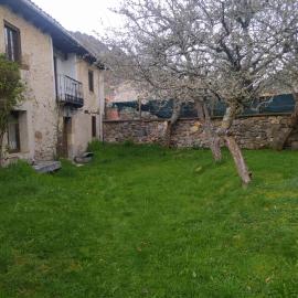 CASA DAMIAN，位于Camporredondo de Alba的酒店