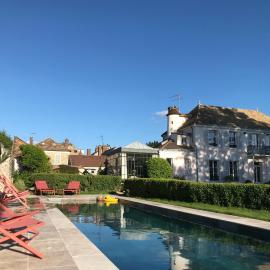 Clos Saint Nicolas，位于Neauphle-le-Château的酒店