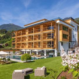 Natur Resort RISSBACHER，位于斯图姆的酒店