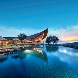 Noku Phuket，位于查龙的酒店