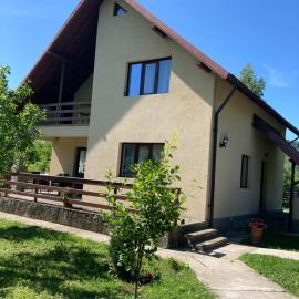 Casa cu Scări，位于Lunca Mare的酒店