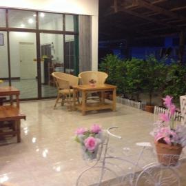 Space Ben Guest House @ Muangkao，位于素可泰的酒店