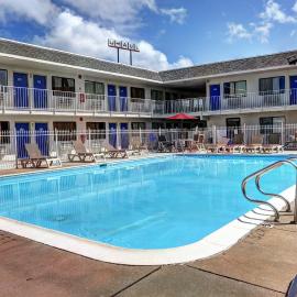 Motel 6-Slidell, LA - New Orleans，位于斯莱德尔的酒店
