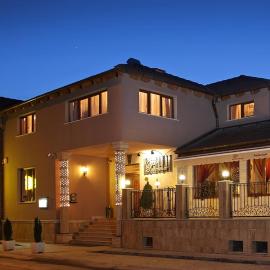 Vila Preciosa，位于阿尔巴尤利亚的酒店