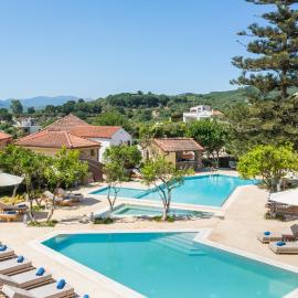 Spilia Village Hotel & Villas,位于Spiliá的酒店
