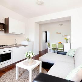 Apartment Alkar，位于锡尼的酒店