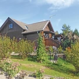 Nice Home In Malmköping With Kitchen，位于Malmköping的酒店