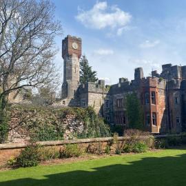 Ruthin Castle Hotel and Spa,位于里辛的酒店
