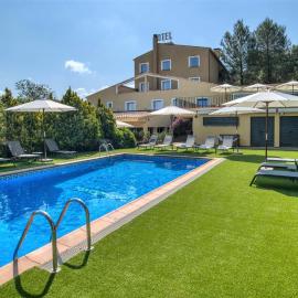 Hotel Costabella，位于赫罗纳的酒店