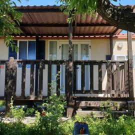 The Farm Tiny House - Tiny Casa，位于奇克拉纳－德拉弗龙特拉的酒店