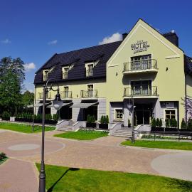 Hotel Spa Laskowo,位于Jankowice的酒店