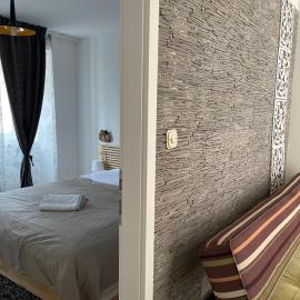 Apartments Kremenic，位于茨雷斯的酒店