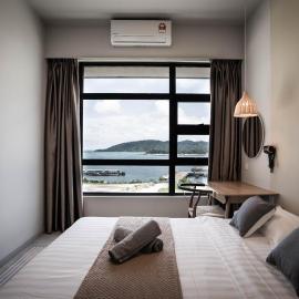 Jesselton Quay by Pinstay，位于哥打京那巴鲁的酒店