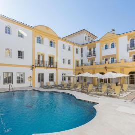 Hotel Macià Alfaros，位于科尔多瓦的酒店