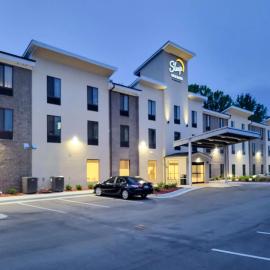 Sleep Inn Greensboro - Coliseum Area，位于格林斯伯勒的酒店