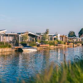 EuroParcs De Kraaijenbergse Plassen，位于Groot-Linden的酒店