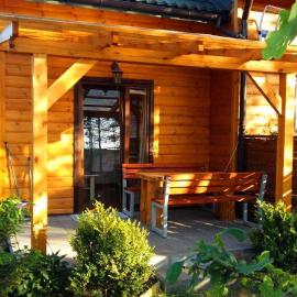 Domek apartament w Puszczy Augustowskiej，位于Płaska的酒店