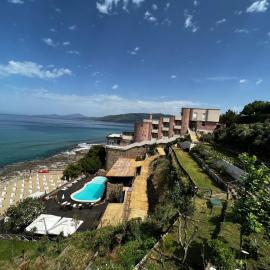 Hotel Il Gabbiano Palinuro，位于帕利努罗的酒店