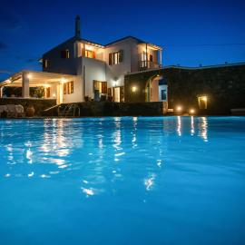 Villa Dimitra，位于阿诺梅拉的酒店