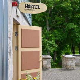 Haapsalu Kunstikooli hostel，位于哈普萨卢的酒店