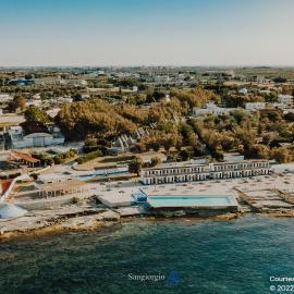 Baia Sangiorgio Hotel & Beach Club，位于巴里的酒店