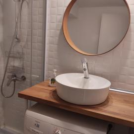 comfy condo Otopeni，位于奥托佩尼的酒店