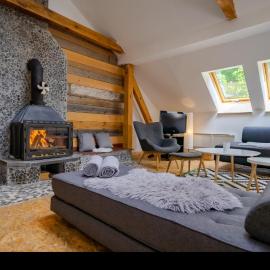 Apartment Ernestova hiša，位于洛克维的酒店