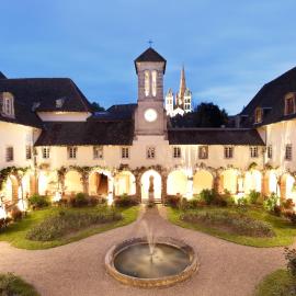Villa Médicis AUTUN，位于欧坦的酒店